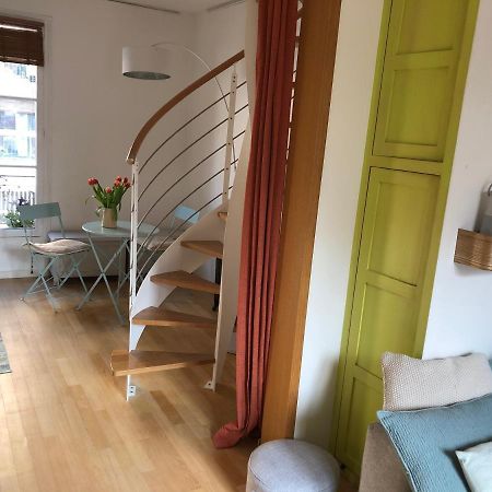 Paris Petit Appartement Lumineux Et Atypique Exterior photo